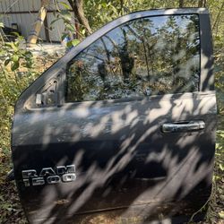 2010-2018 Dodge Ram 1500/2500/3500 OEM Front Driver Door