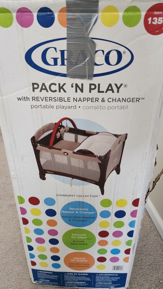 Play Pen With changing Table For Infant