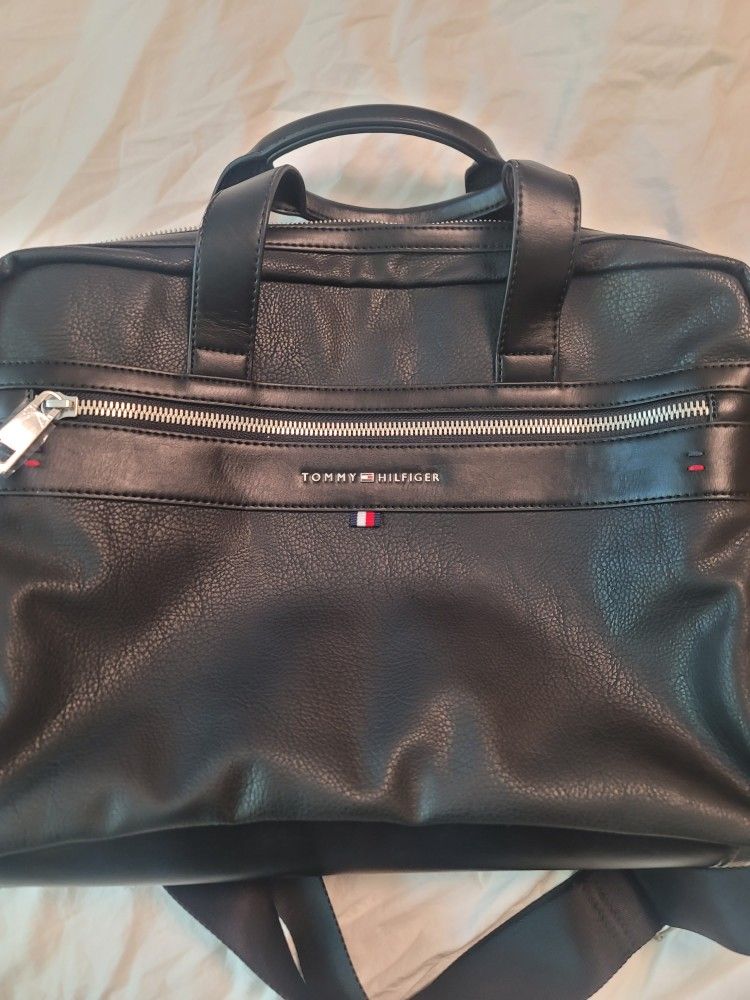 Tommy Hilfiger Men's Leo Black Briefcase Or Laptop Bag