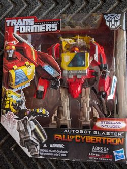 Transformers Generations Autobot Blaster