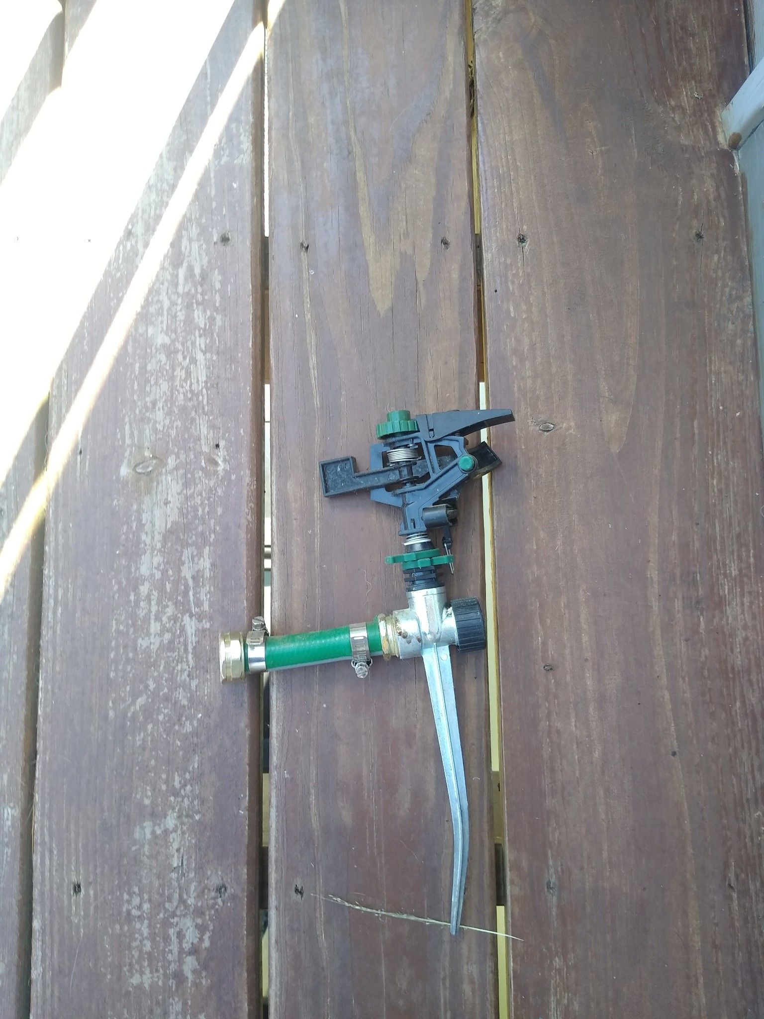 14 Pulsator Sprinklers with Zinc 2-Way Spikes
