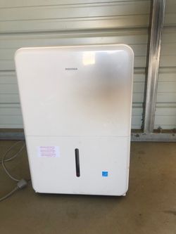 Insignia 50 pint dehumidifier