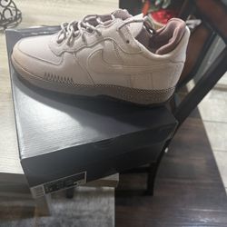 W Nike AIR FORCE 1 WILD PLATINUM VIOLET VIOLET