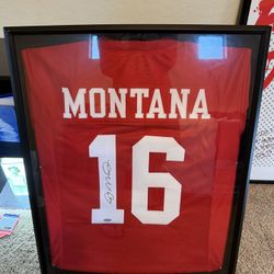 Framed San Francisco 49ers Joe Montana Autographed Jersey - Tri-Star COA