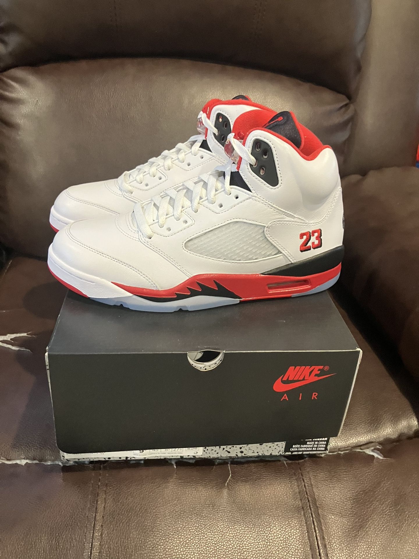 Nike Air Jordan 5 Retro Fire Red Size 9.5