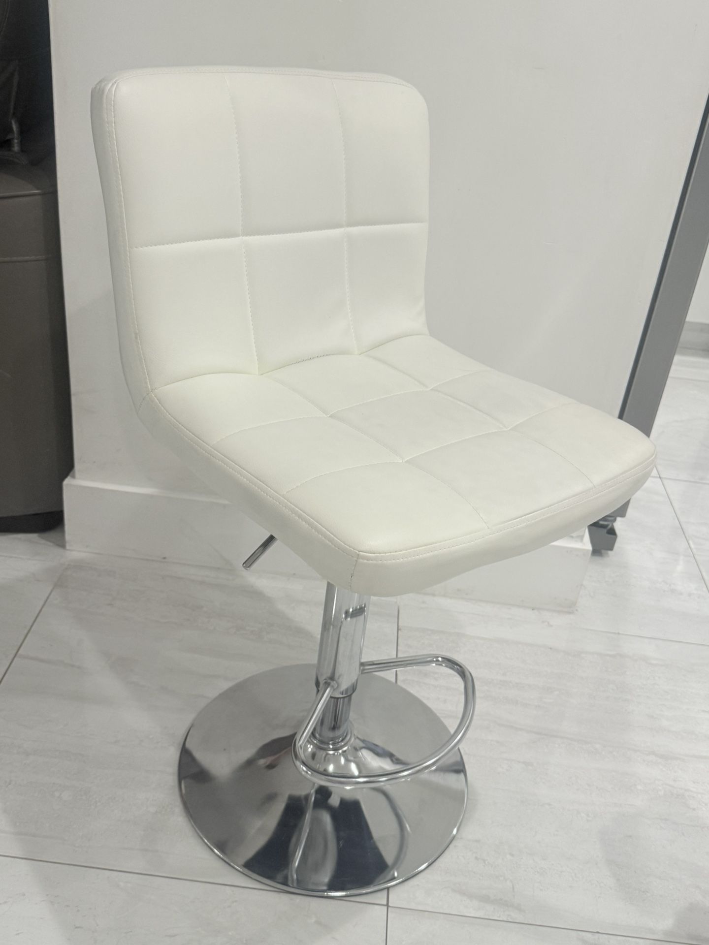 Bar Stool Chair / Kitchen Top Chair 