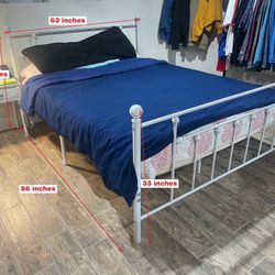 Farmhouse Style Queen Size Bed Frame And Mattress 