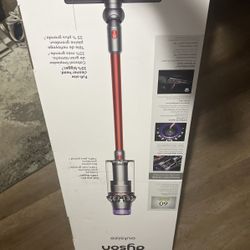 Dyson Vacuum 