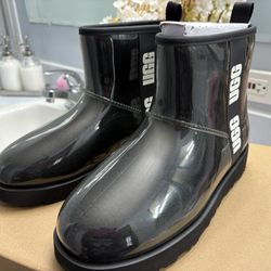 Brand New UGG BOOTS NEVER WORN Size 9 OBO
