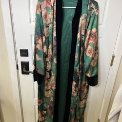 Real KIM + ONO *BEAUTIFUL* Silk Robe - Perfect For Bridal/Bride - Wedding, Photoshoot