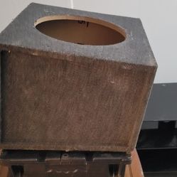 12" Subwoofer Box
