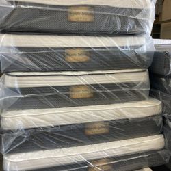 ✨😃✨LUXURY PILLOW TOP MATTRESS ALL SIZES STARTING AT$170 BEST PRICE IN TOWN WHOLESALE PRICE✨✨  