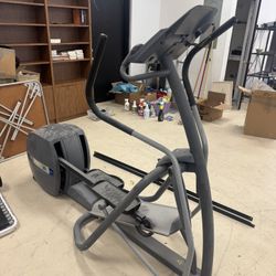 Commercial Elliptical Exercising Machine - Need Cord - Retail $1800