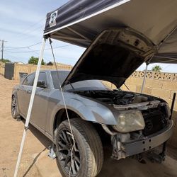 2006 Chrysler 300 Srt8 Part Out