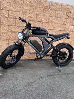 New! Electric Bike, 2000 W, Kong By Akez, 40 MPH, Dual Battery Long Distance, Grey Or Red, Free Delivery 🚚 + Lock 🔐