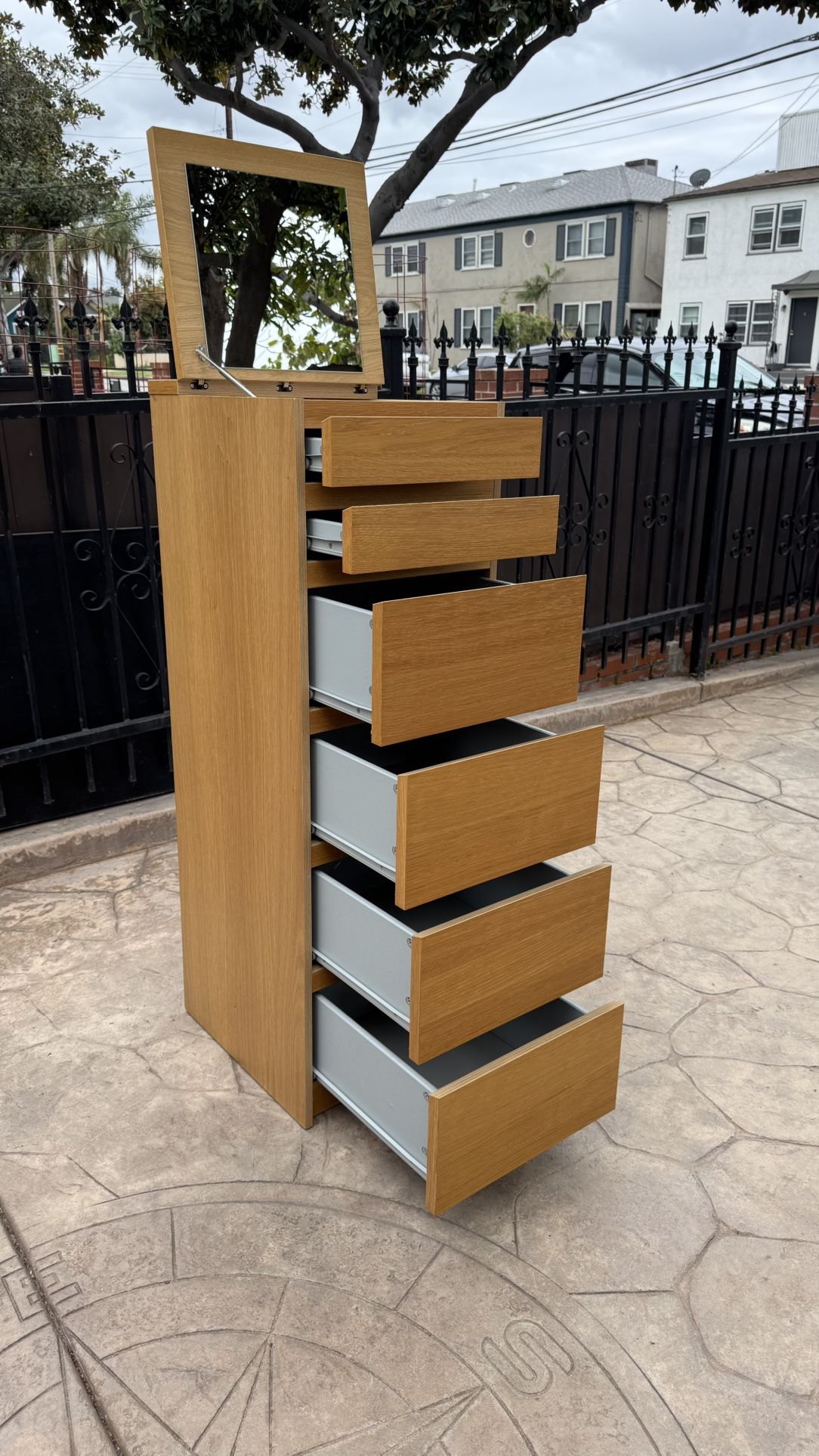 Vanity Dresser With Mirror