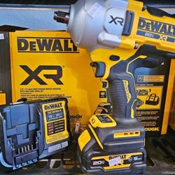 Dewalt 1/2" high impact wrench New (newest model)