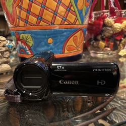 Canon Vixia HF R600