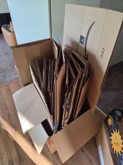 Free boxes and packing material