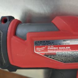 Milwaukee Nail Gun 16 Gauge