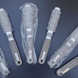 VIA Hair Brush Model #110  *NeW* SaLe*