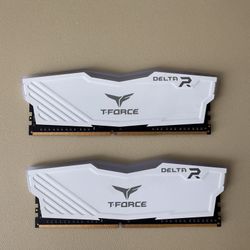 WHITE T-FORCE DELTA RGB 16GB (2x8GB) DDR4 3200MHz PC4-256 RAM TF4D48G3200HC16CBK CL16-18-18-38 1.35V 
