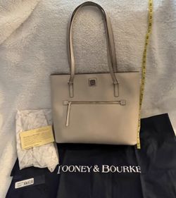 DOONEY & BOURKE Authentic Saffiano Leather Large Tote -used just a few times!