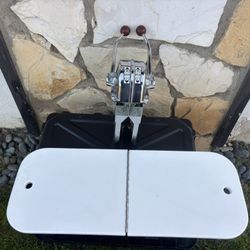 Cabo 35 Bait Tank Lid Transom