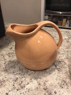 Peach Mar-Crest pitcher
