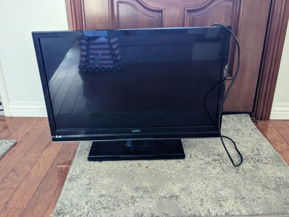 32 Inch Vizio TV  Smart TV 