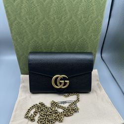 Gucci Wallet On Chain 