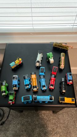 Thomas Train toy lot and vintage Thomas train suitcase