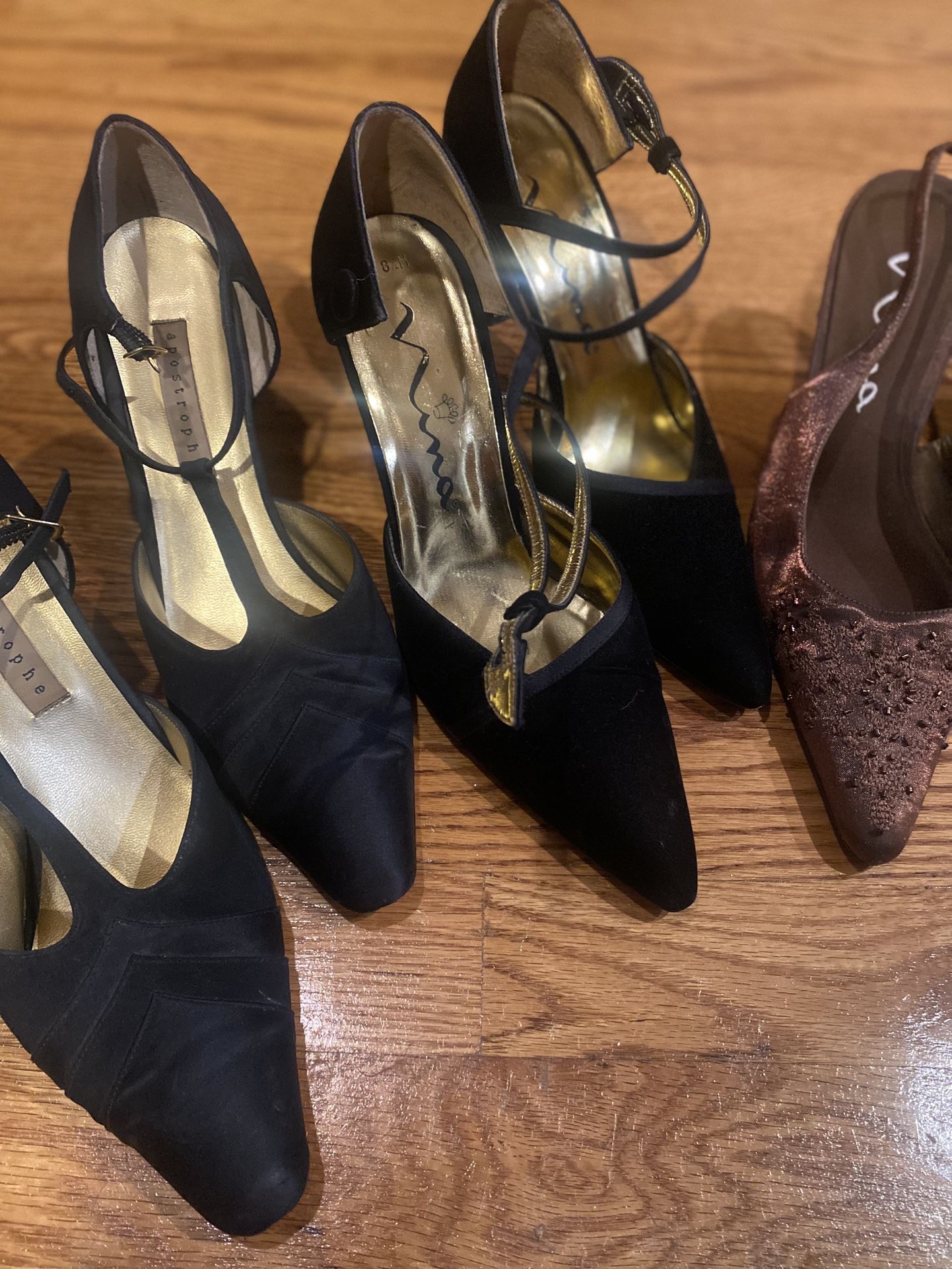 Holiday shoes and dress size 8 1/2 shoe