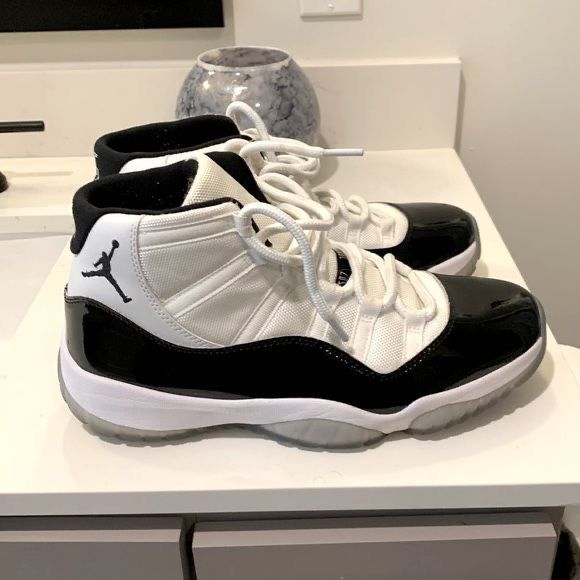 Jordan 11 Concord