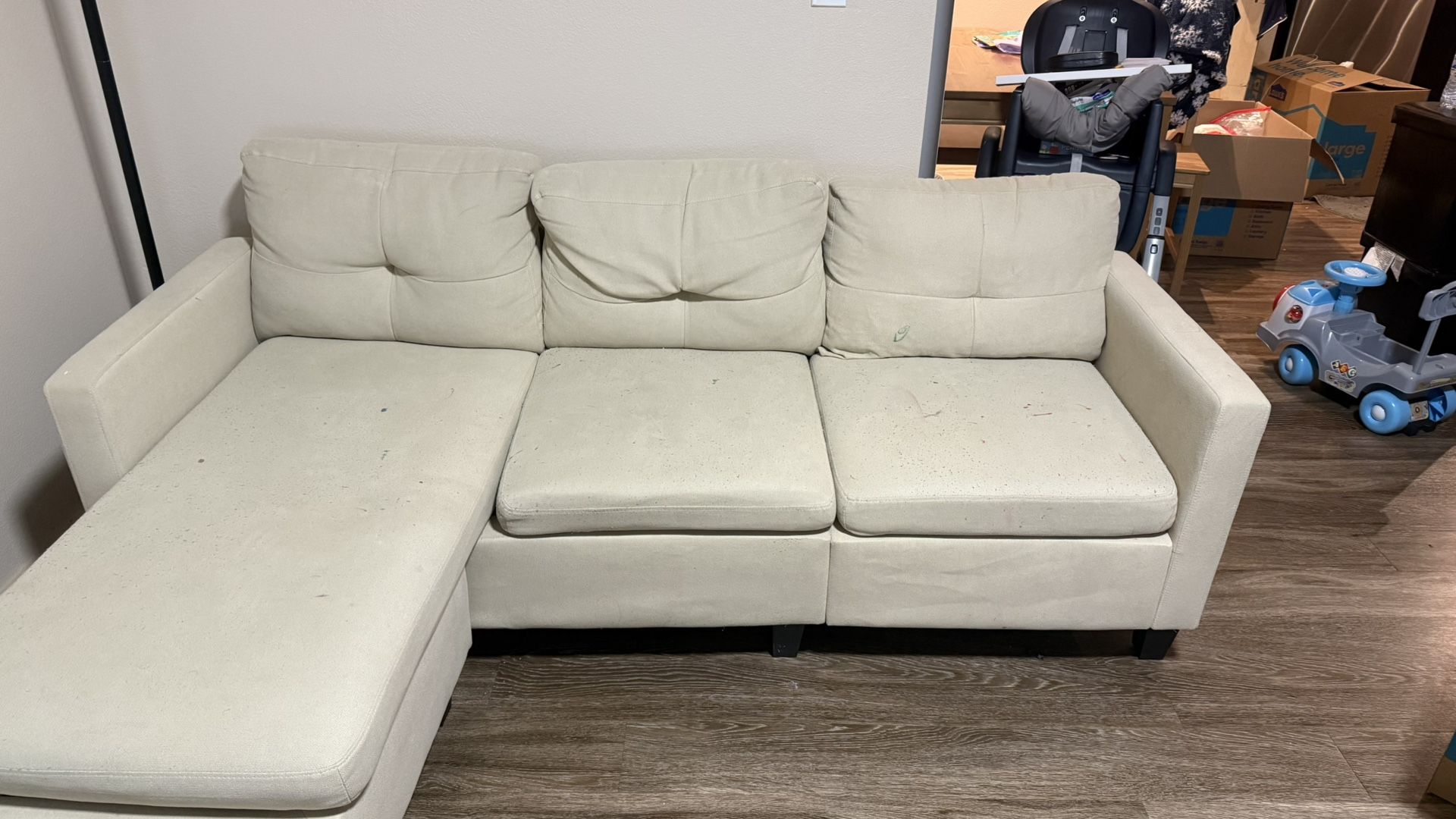 Sectional Couch (Price negotiable-Time Crunch)