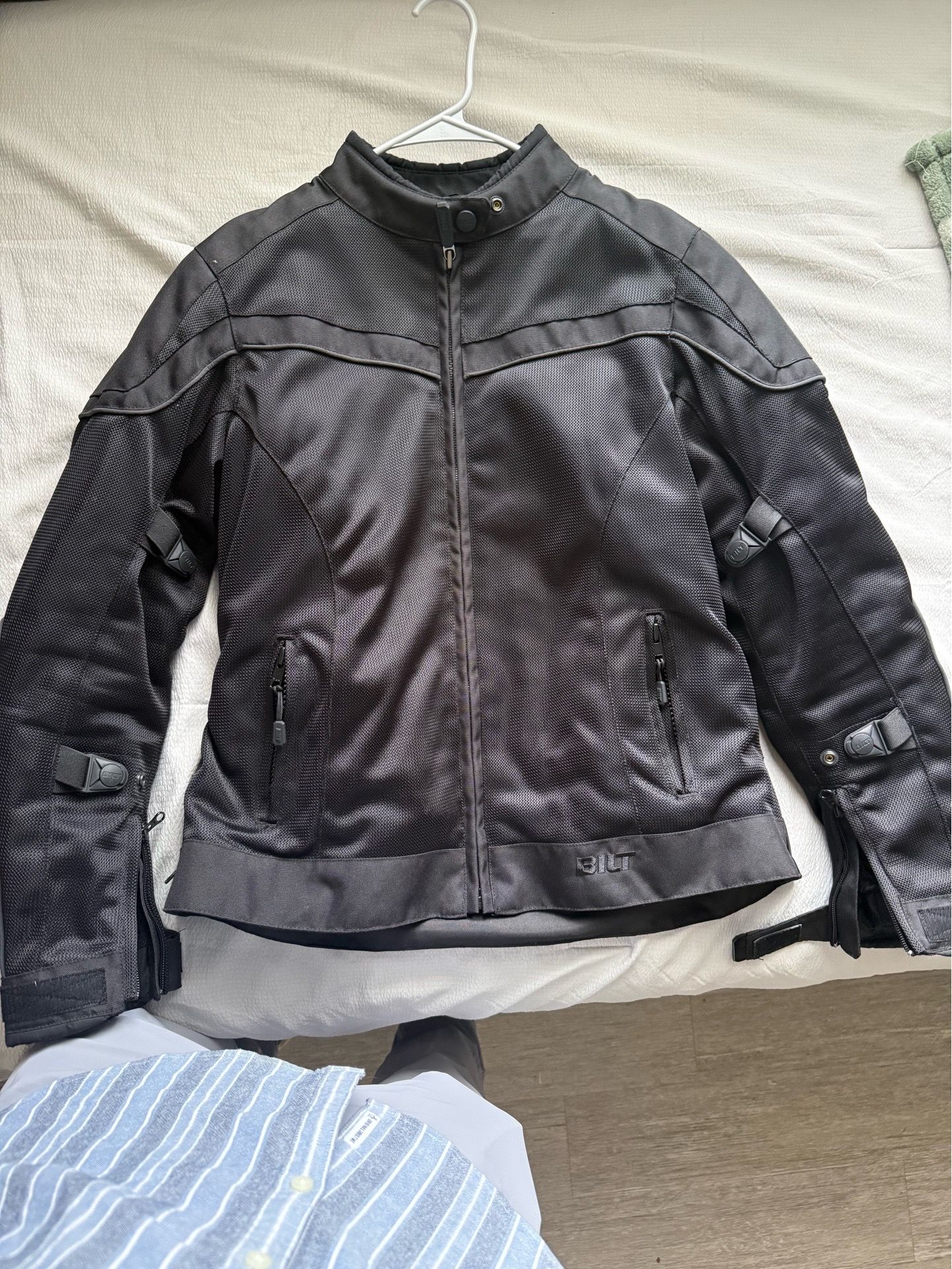 BILT Motorcycle Riding Jacket – Size Small (Padded Protection)