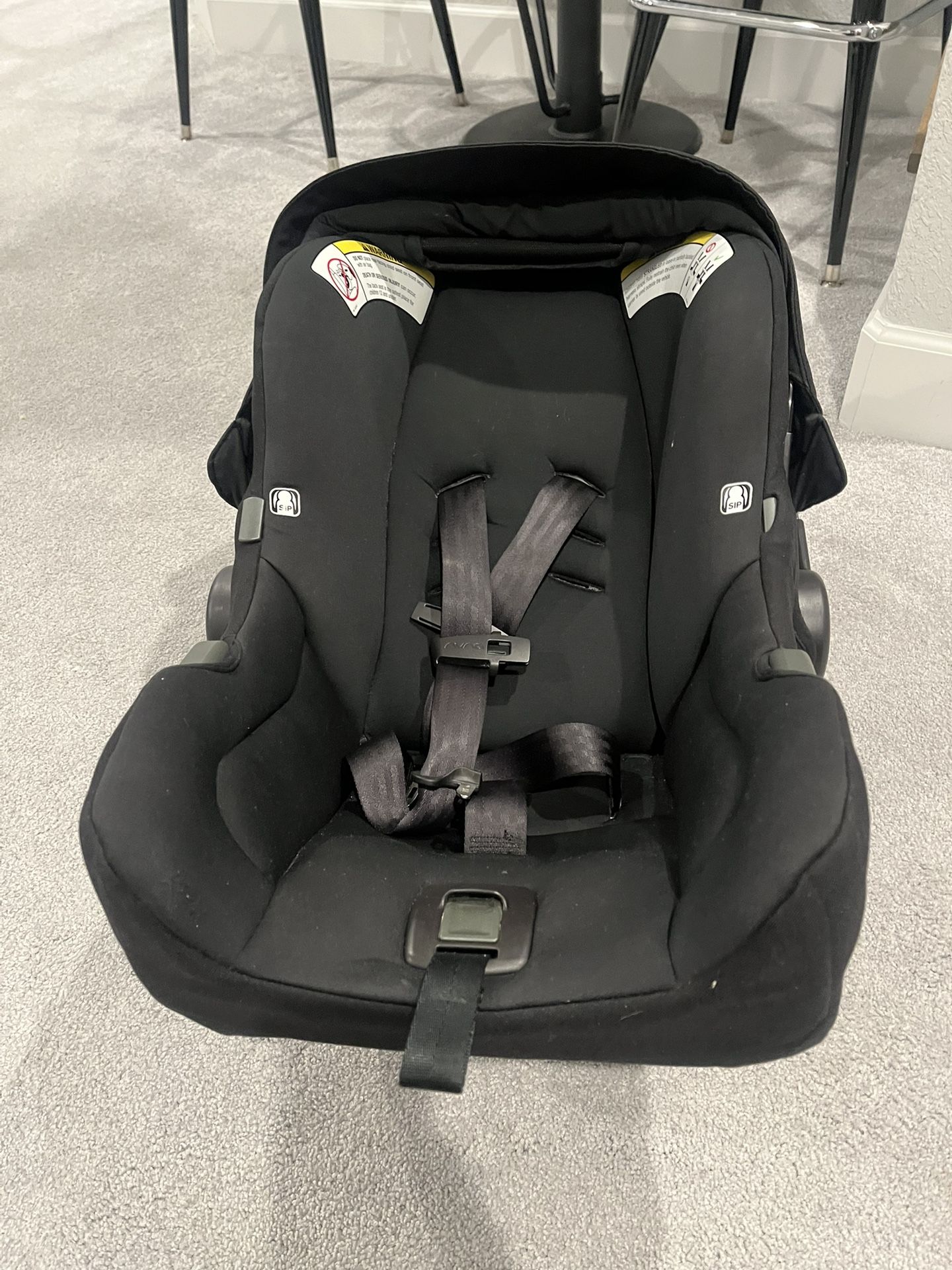 Nuna Baby Pipa Car Seat AND 2 Bases