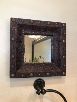Mirror decor