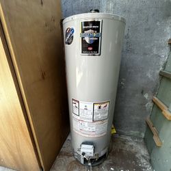 Gas’s Hot Water Heater 40 gal. 
