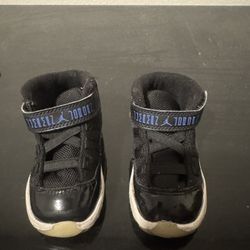 Space jam 11 Infant Size 5