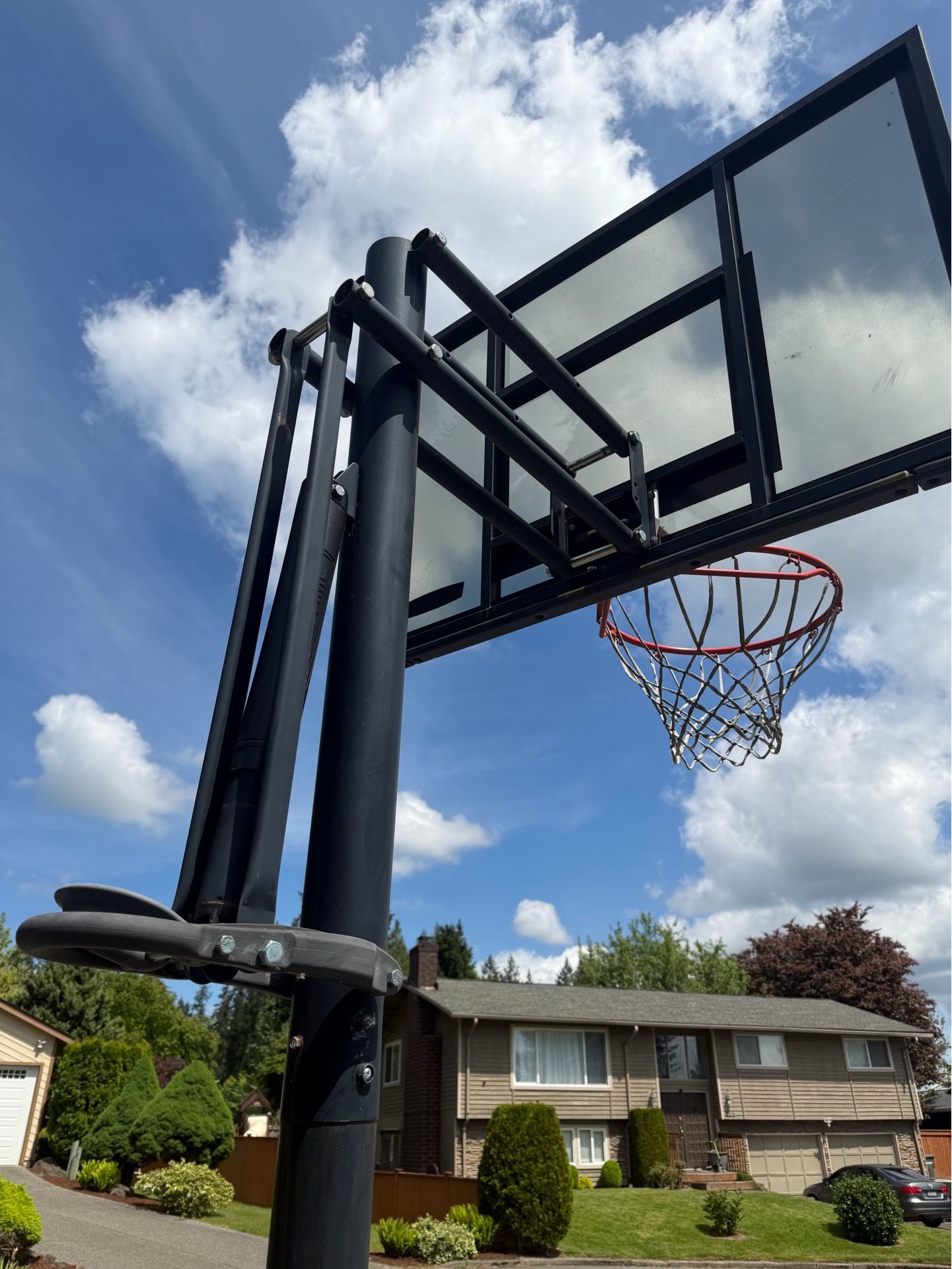 Lifetime Portable Basketball Hoop – Adjustable Height