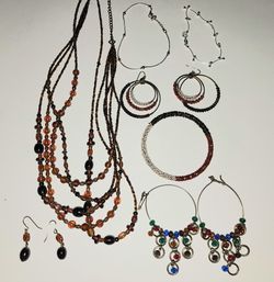 lot of assorted fashion costume jewelry necklace earrings bracelets