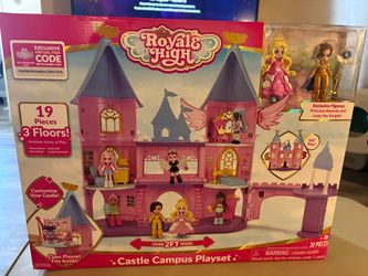 Royale High Castle Campus Playset