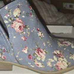 Floral Print Booties $20