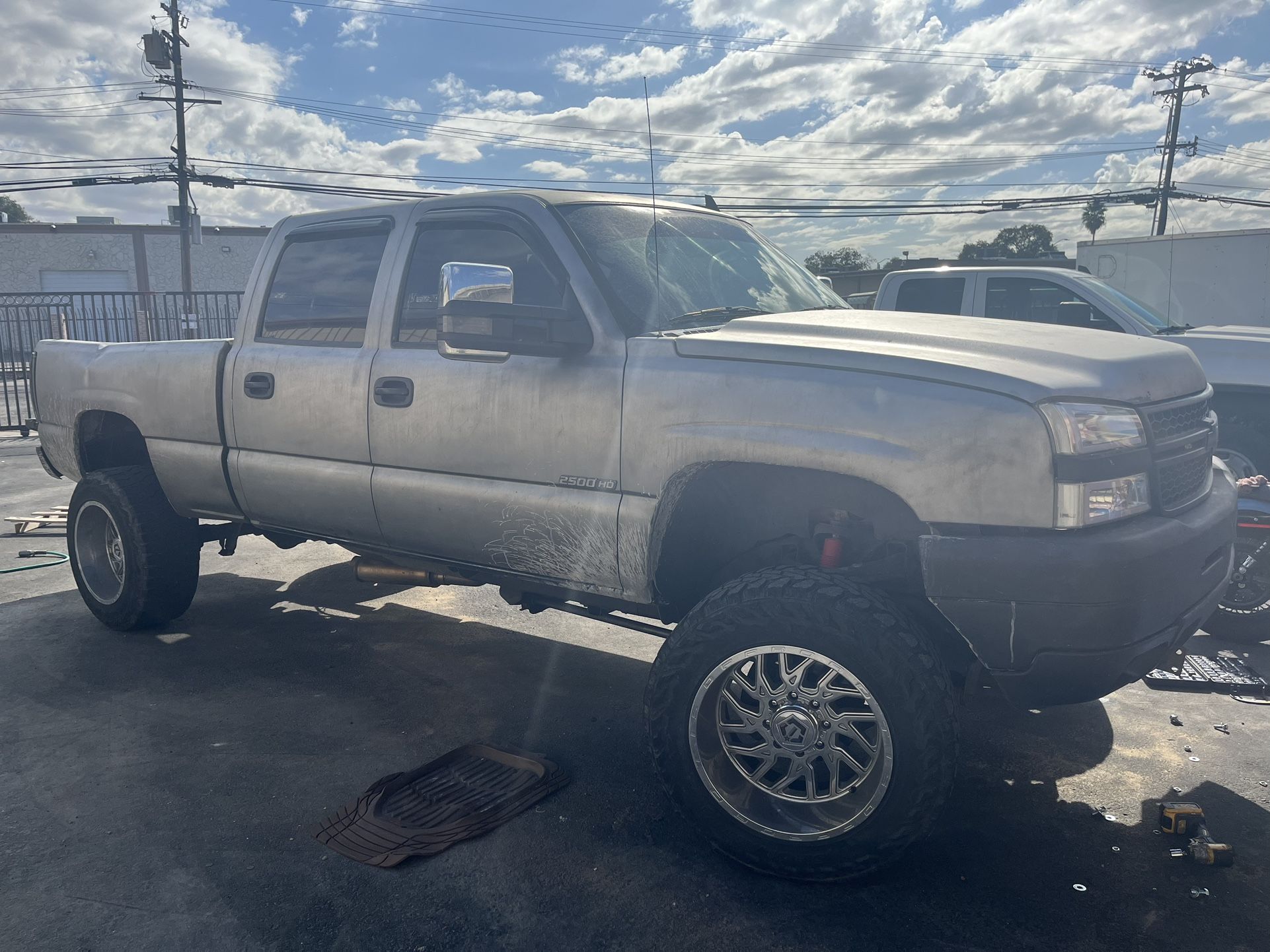 2006 Chevrolet Silverado 2500 for Sale in Sacramento, CA OfferUp