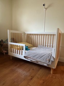 Babyletto Lolly 3-in-1 Convertible Crib with Toddler Bed Conversion Kit - White and Natural