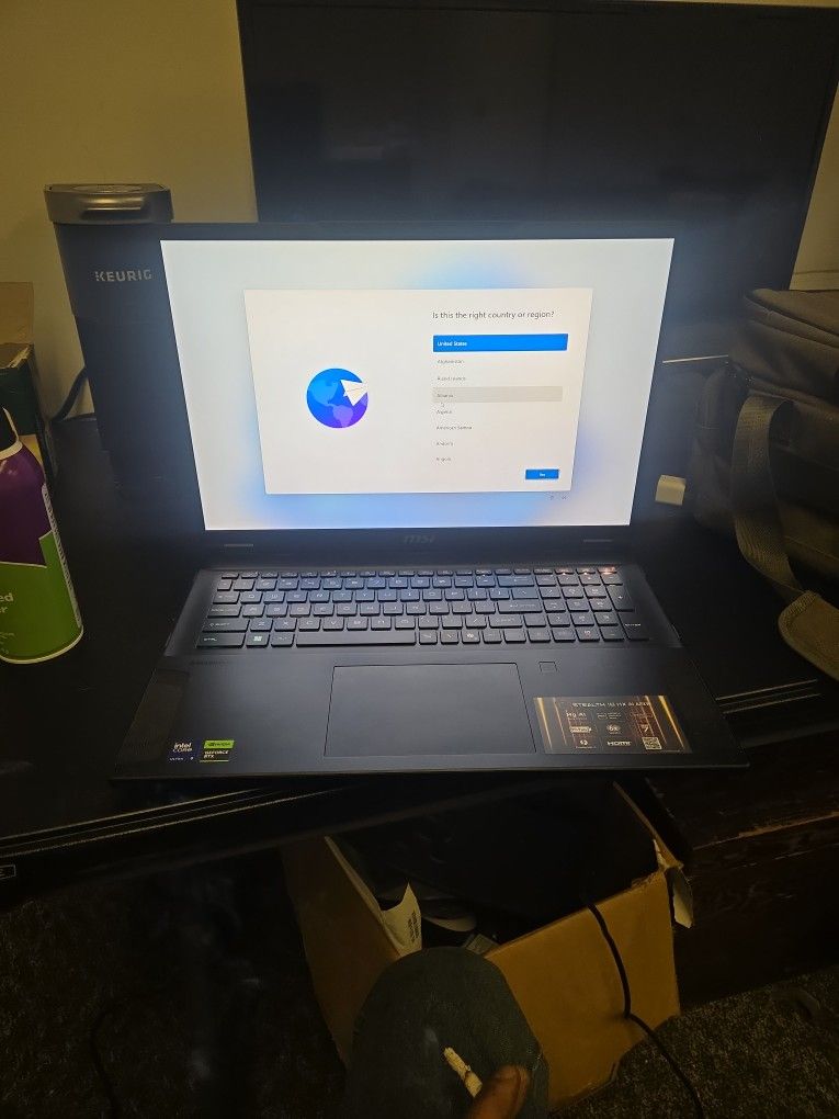 MSI 18" HX AI A2XWHG