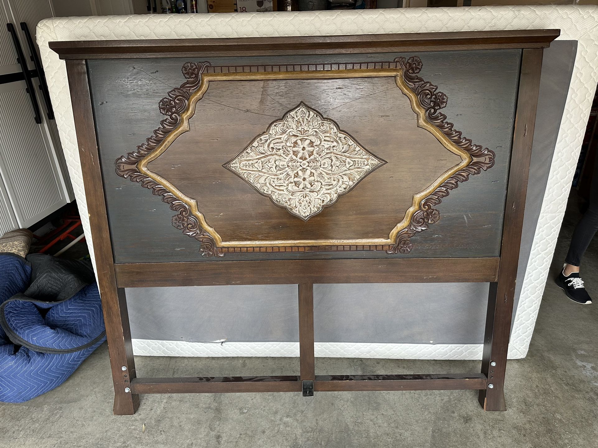 Pier One Solid Wood  Queen Bedroom Set 