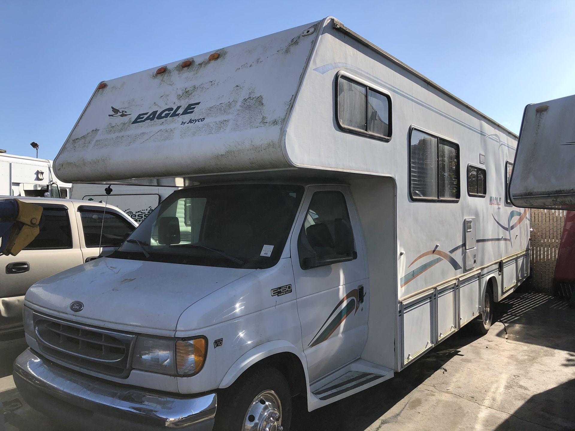 2001 Jayco Eagle 28FT Class C motorhome only 60k miles