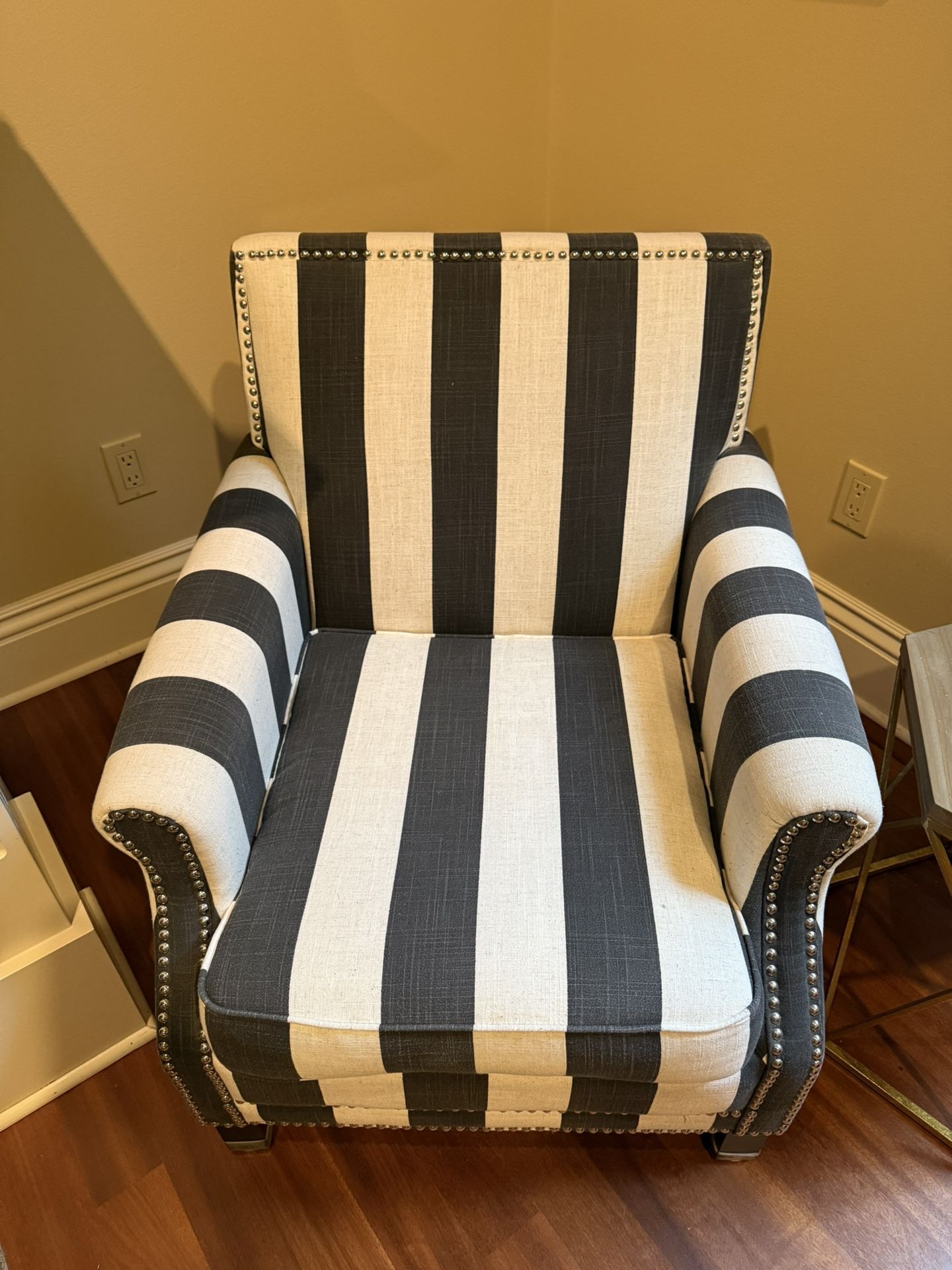 Safavieh Striped Accent Club Chair Grey/White 